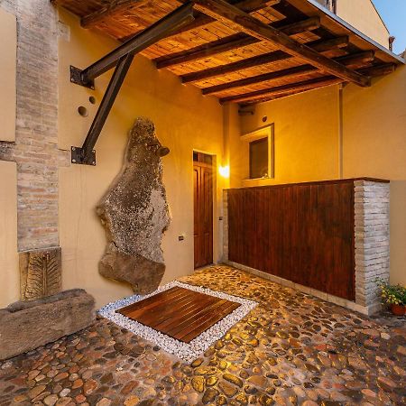 La Torretta Domus Hotell Quartu SantʼElena Exteriör bild