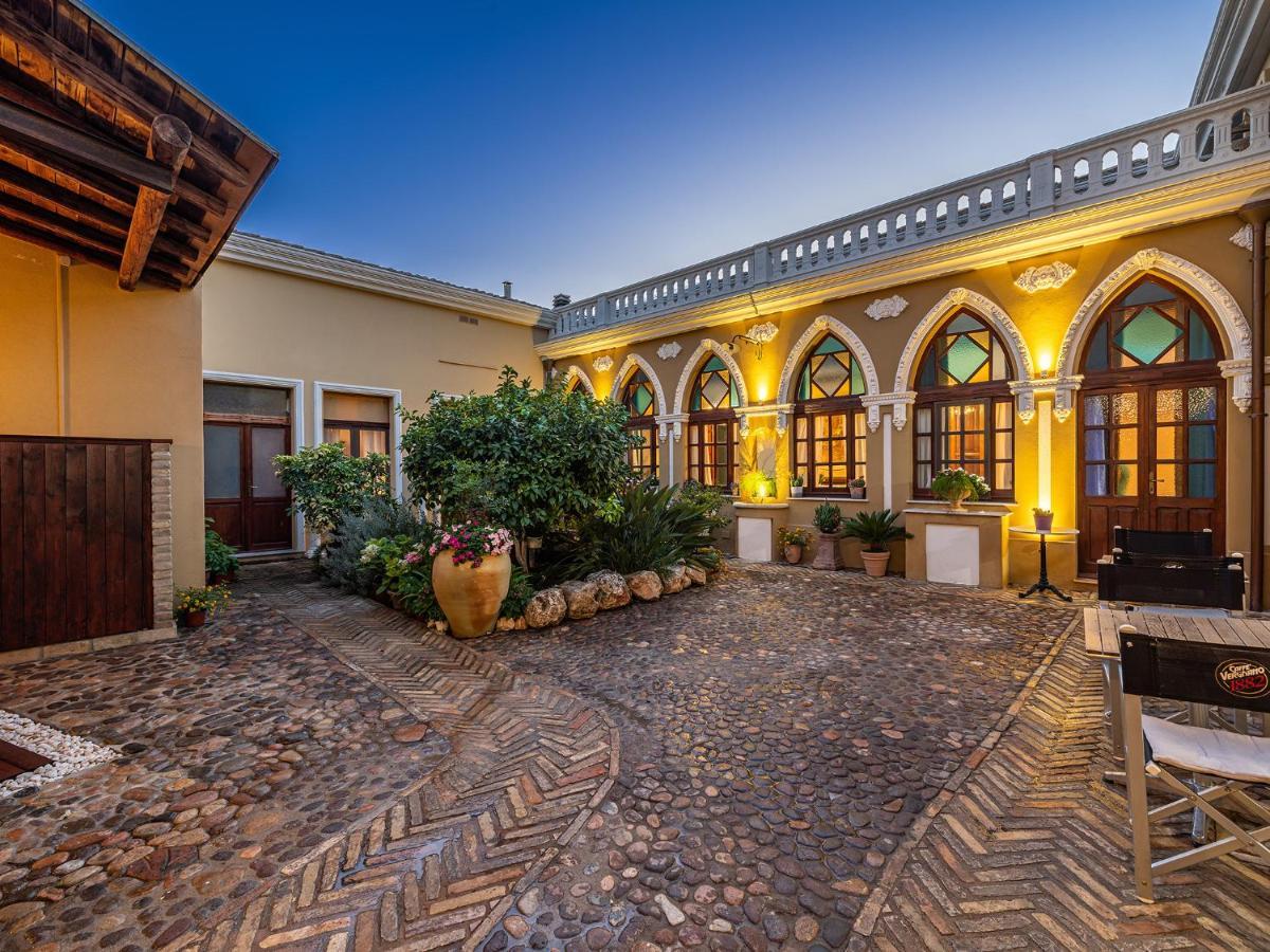 La Torretta Domus Hotell Quartu SantʼElena Exteriör bild