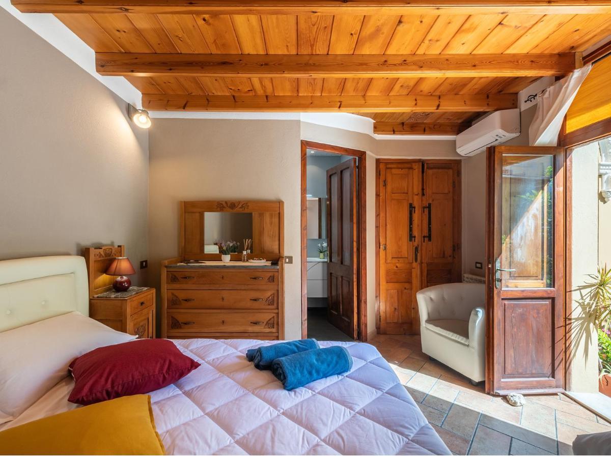 La Torretta Domus Hotell Quartu SantʼElena Exteriör bild