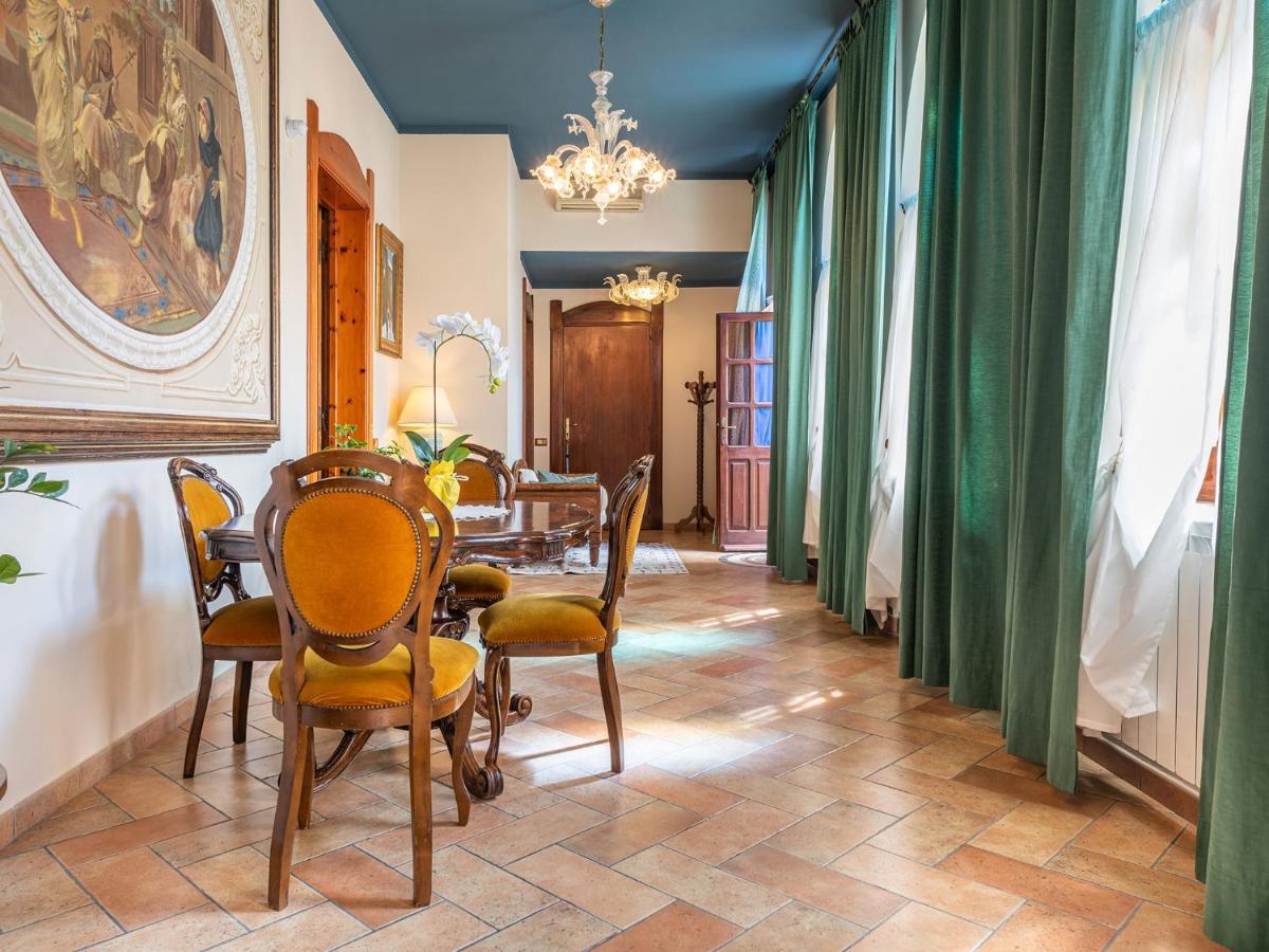 La Torretta Domus Hotell Quartu SantʼElena Exteriör bild