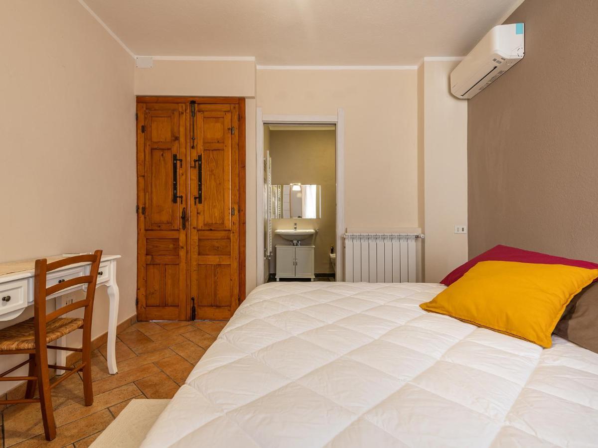 La Torretta Domus Hotell Quartu SantʼElena Exteriör bild