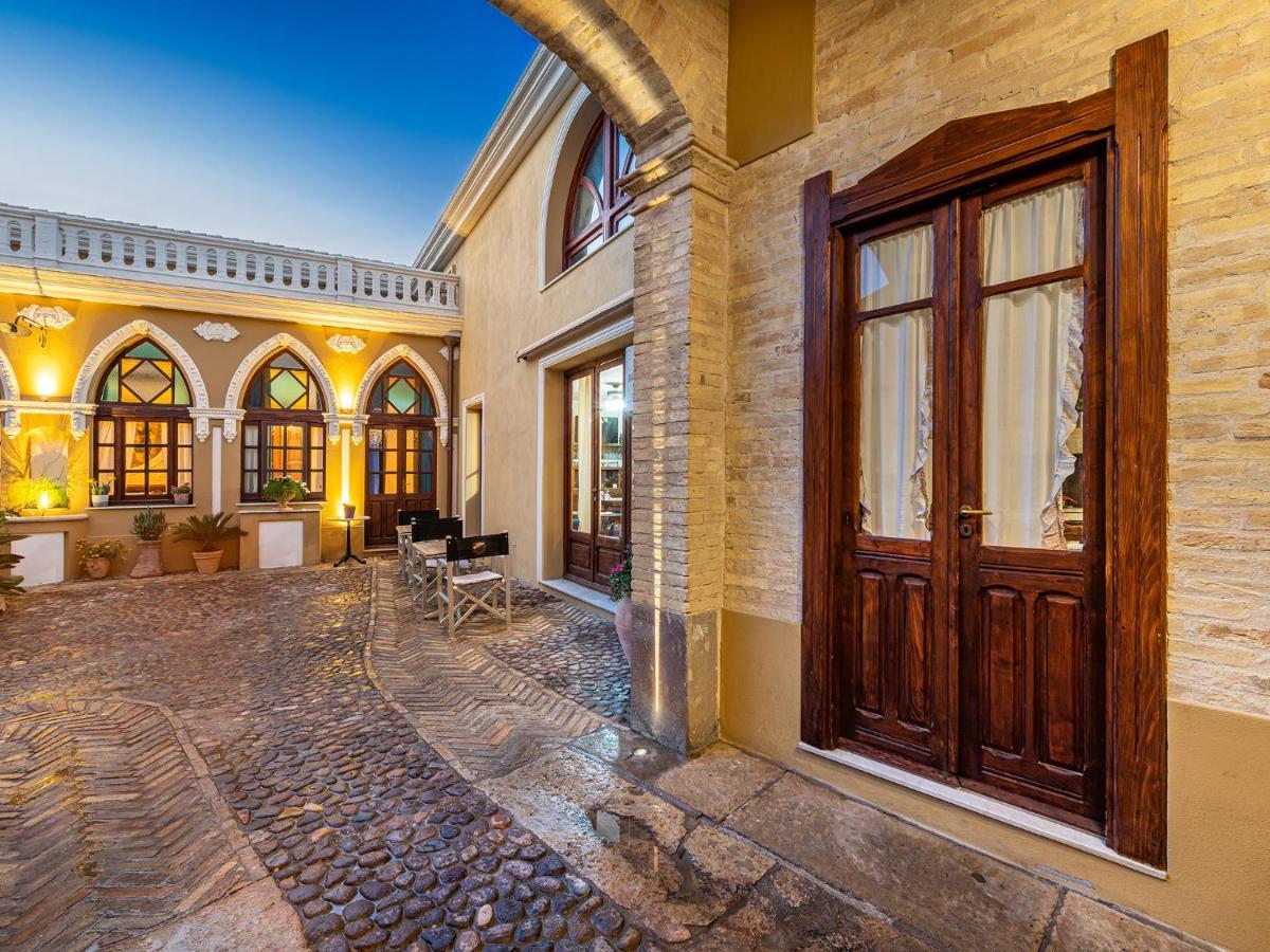 La Torretta Domus Hotell Quartu SantʼElena Exteriör bild